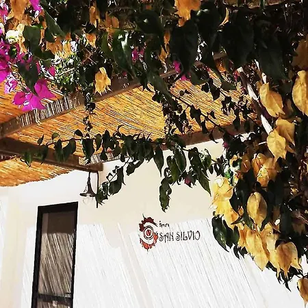 Alloggio per agriturismo Tenuta San Silvio *